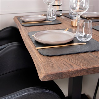 Café-/bar/sofabord i massiv eg 130×72 cm (model: Curve)