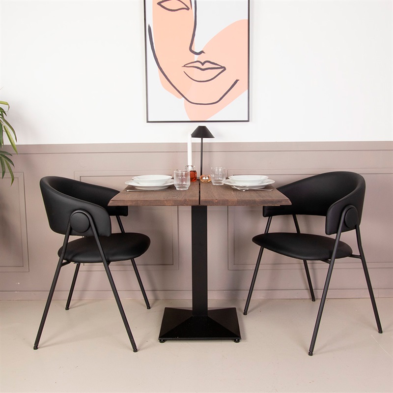 Café-/bar/sofabord i massiv eg 80×80 cm (model: Curve)